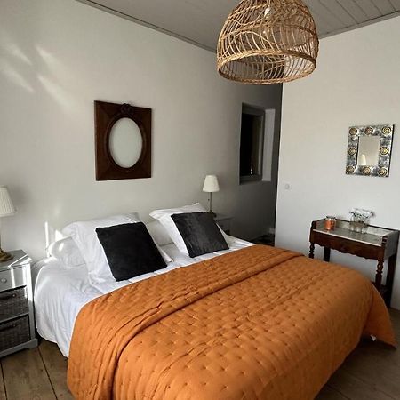 サン・カンタン・ラ・ポテュリ Le Petit Eden Bed & Breakfast エクステリア 写真