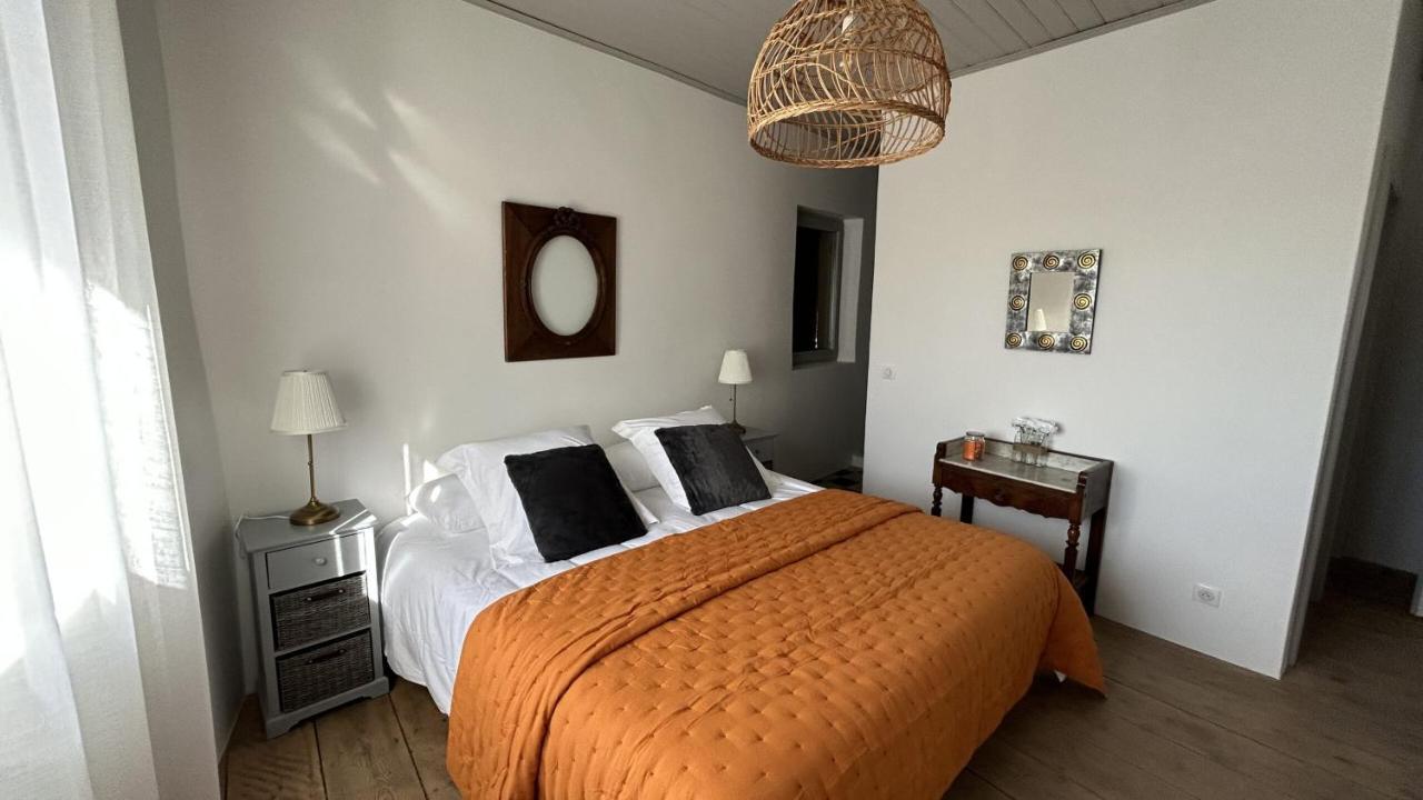 サン・カンタン・ラ・ポテュリ Le Petit Eden Bed & Breakfast エクステリア 写真