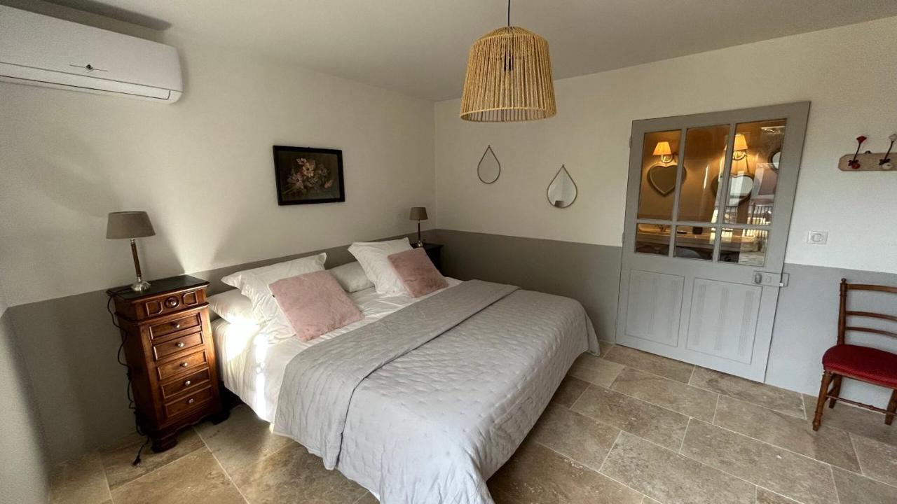 サン・カンタン・ラ・ポテュリ Le Petit Eden Bed & Breakfast エクステリア 写真